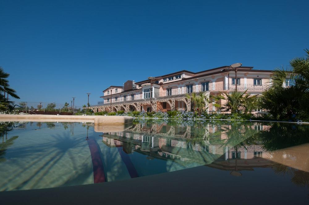 L' Araba Fenice Hotel & Resort Altavilla Silentina Exterior foto