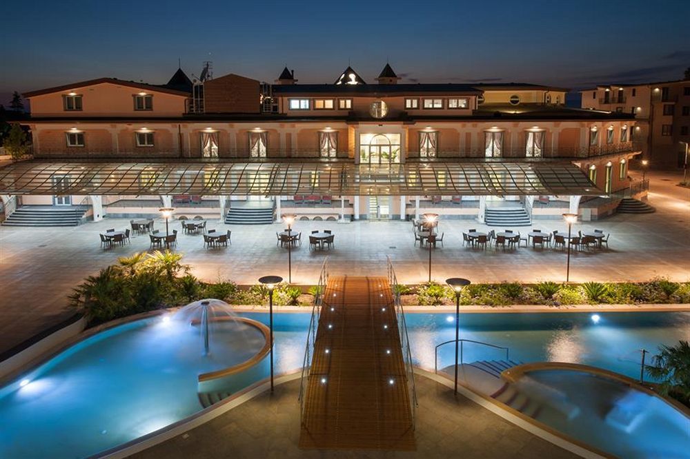 L' Araba Fenice Hotel & Resort Altavilla Silentina Exterior foto